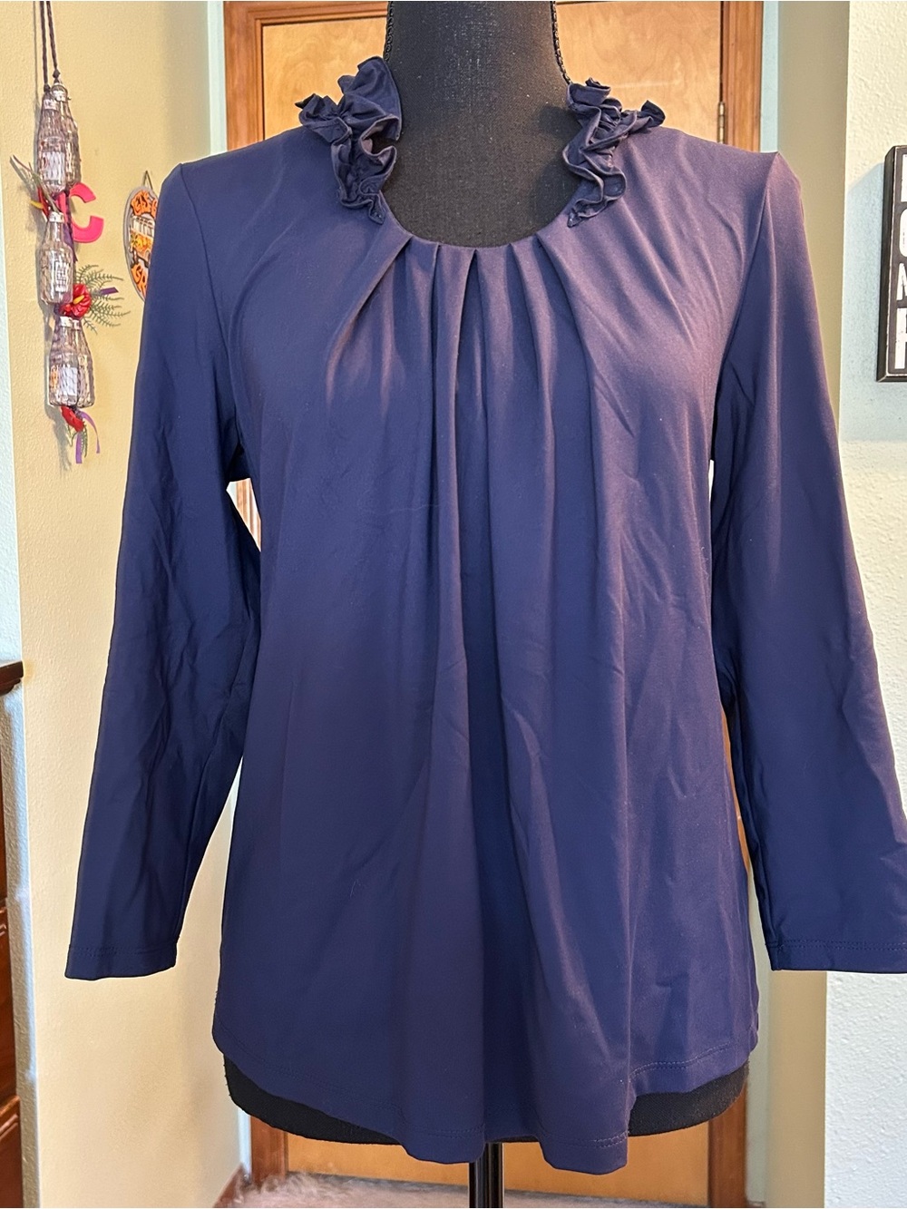 J. McLaughlin Catalina navy blue ruffle pleat collar 3/4 sleeve stretch blouse S